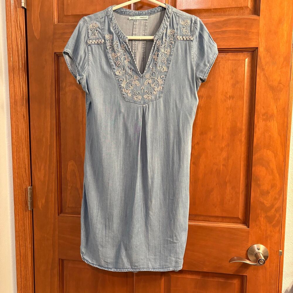 Maurices Embroidered Chambray Denim Shift Dress Blue Size Small